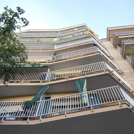 Apartment Bizflats Garden House Barcelona